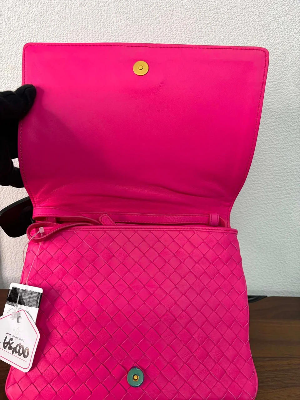 BOTTEGA VENETA SHOULDER BAG hover