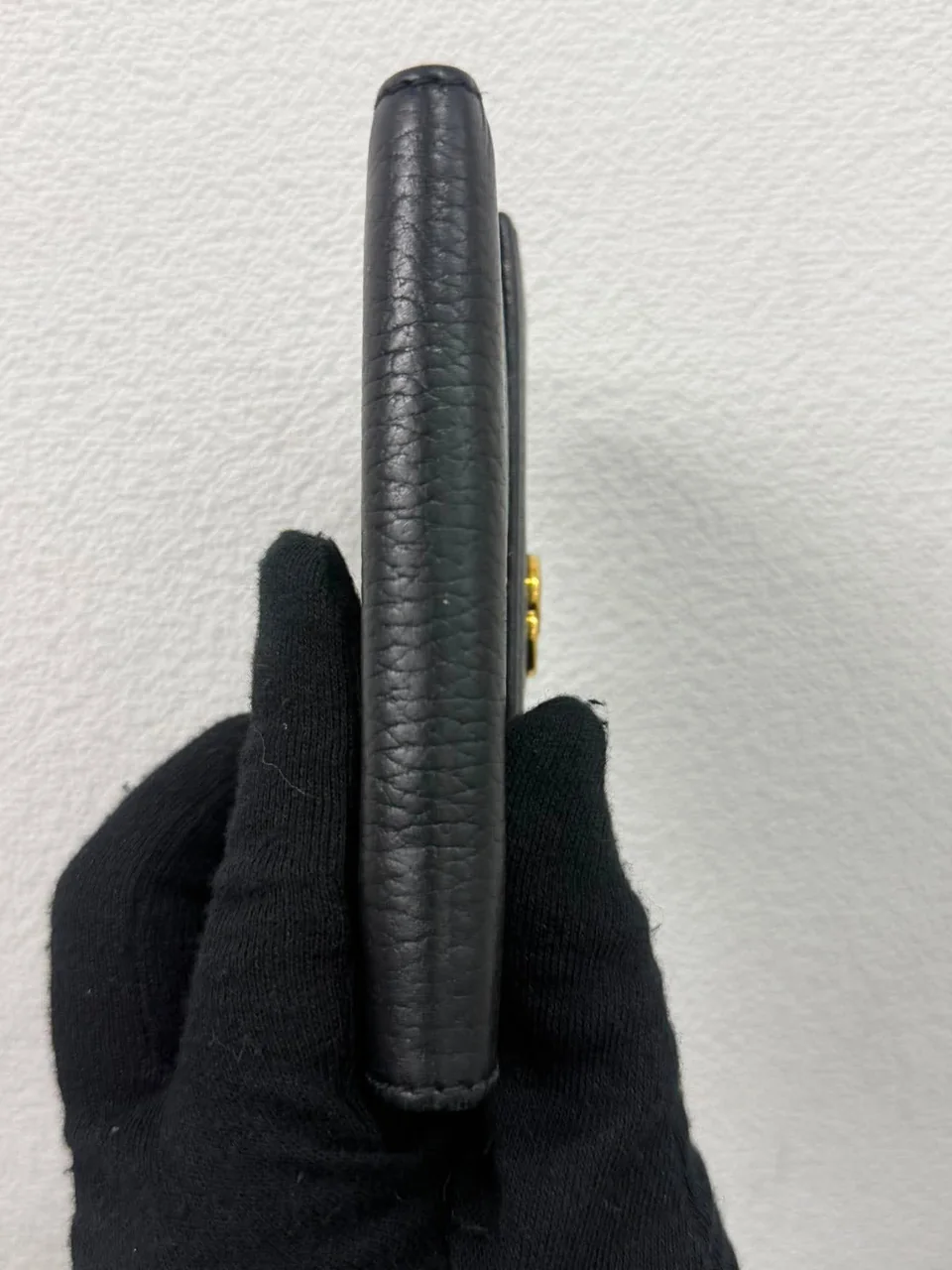 GUCCI DOUBLE HOOK WALLET view 8
