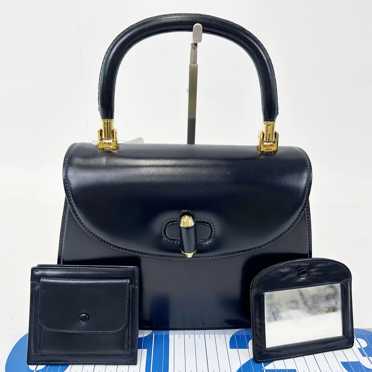 GUCCI HANDBAG (BLACK)