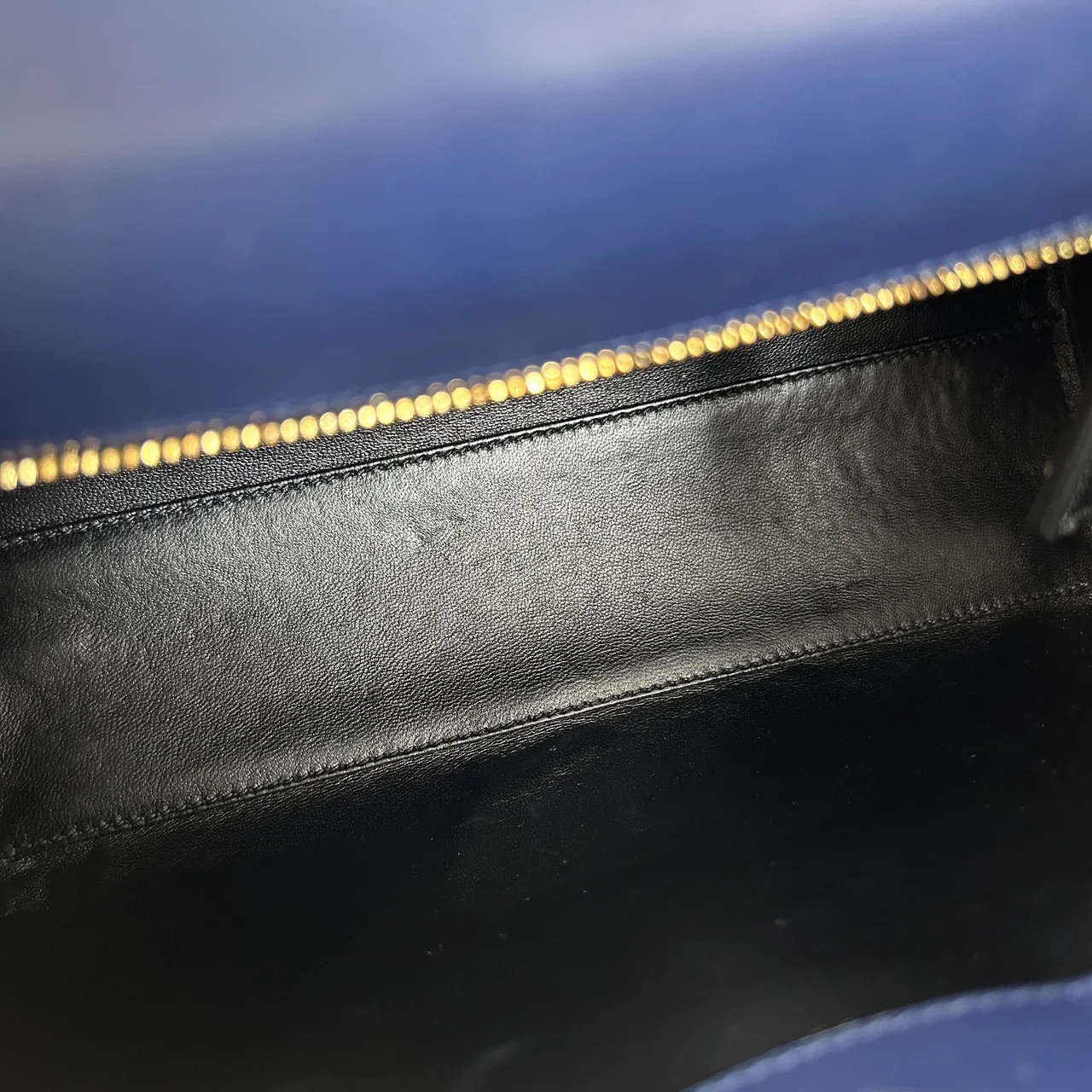 SAINT LAURENT LA FERMOIRE SMALL (BLUE) view 8