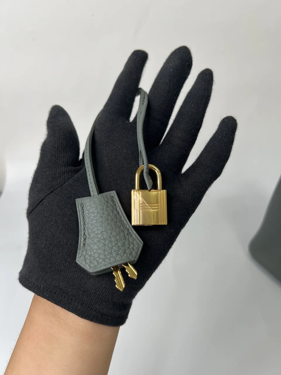 HERMES BIRKIN 30 (TOGO, VERT AMANDE, D STAMP) view 10