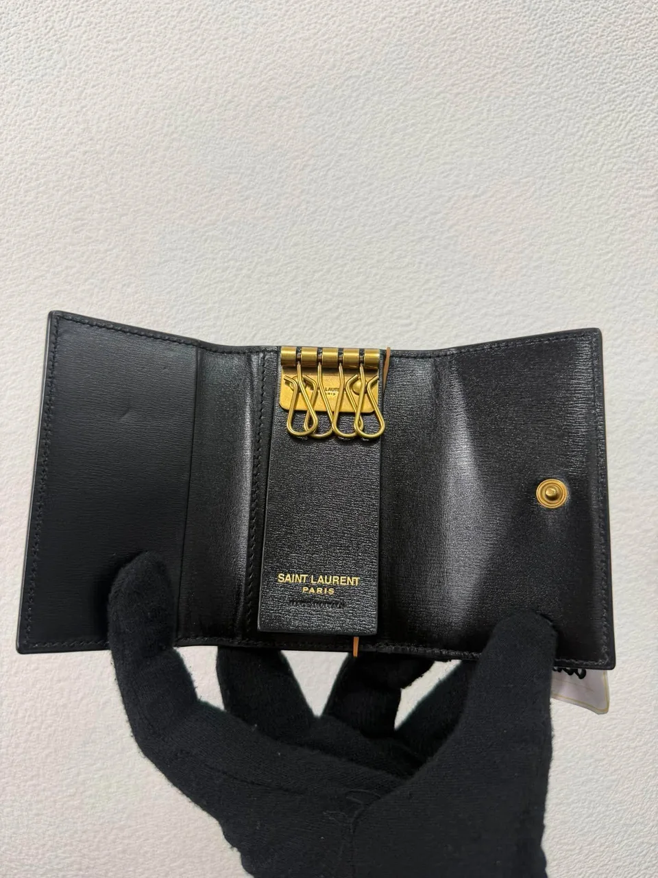 SAINT LAURENT CASSANDRA KEY CASE hover