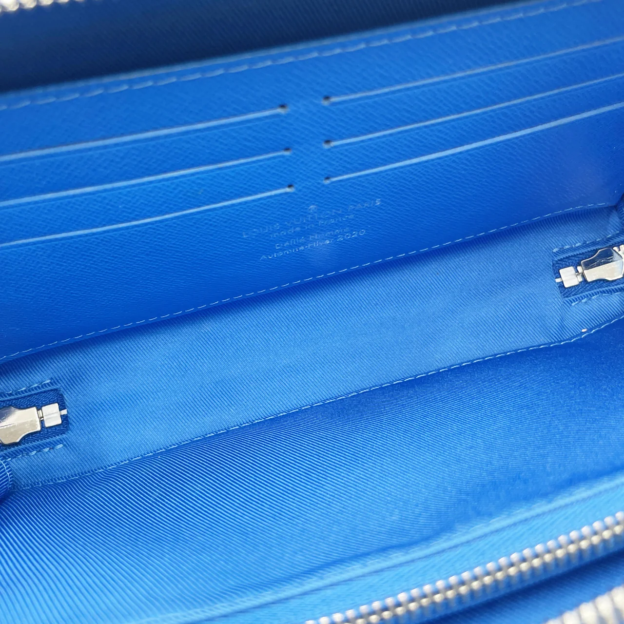 LV SOFT TRUNK WALLET (BLUE) view 10