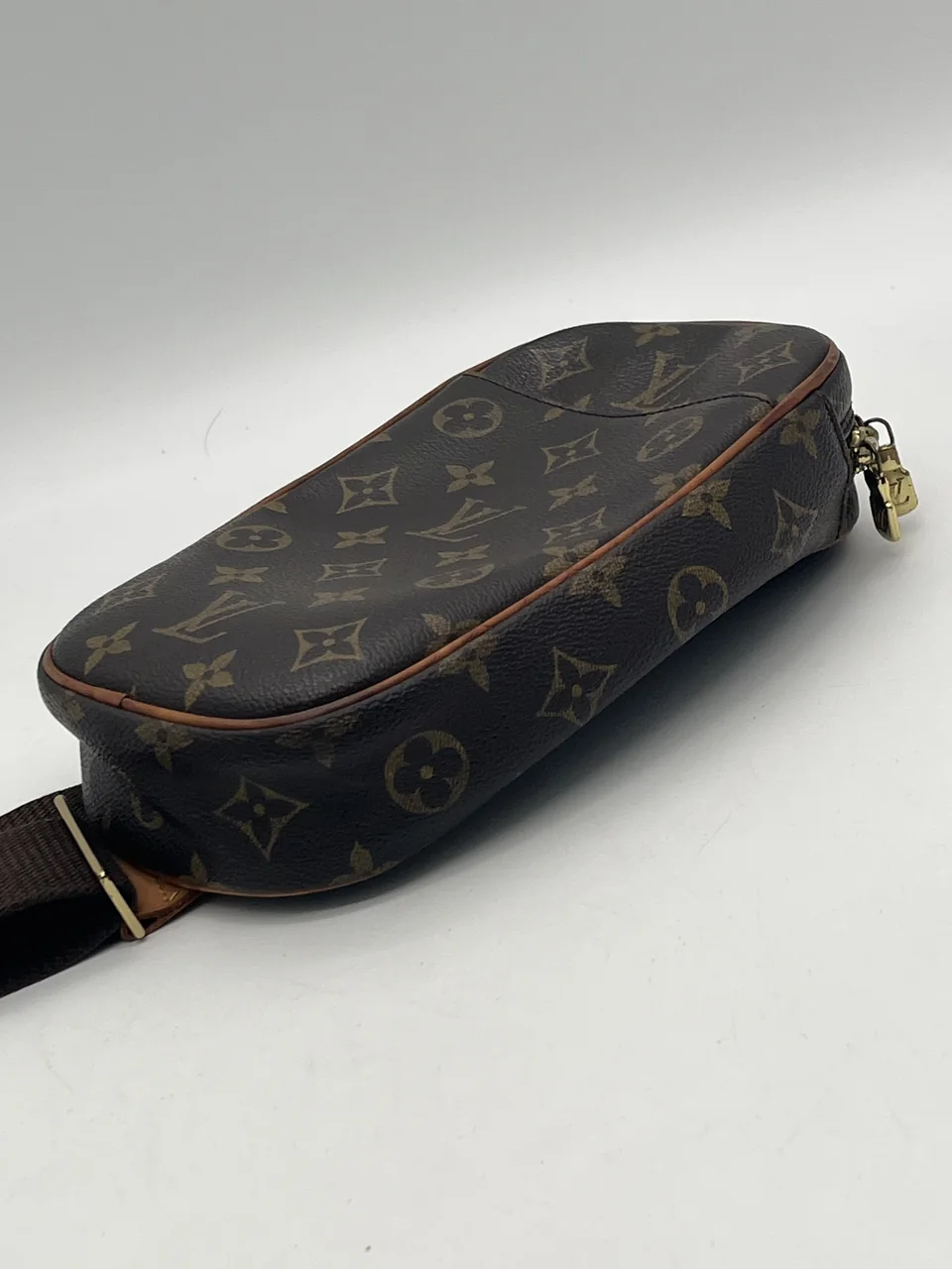LV MONOGRAM POCHETTE GANGE view 10