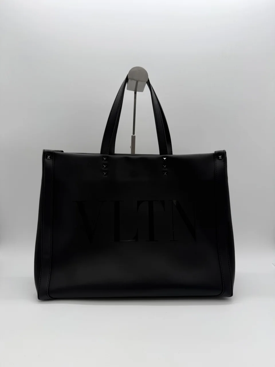 VALENTINO BAG hover