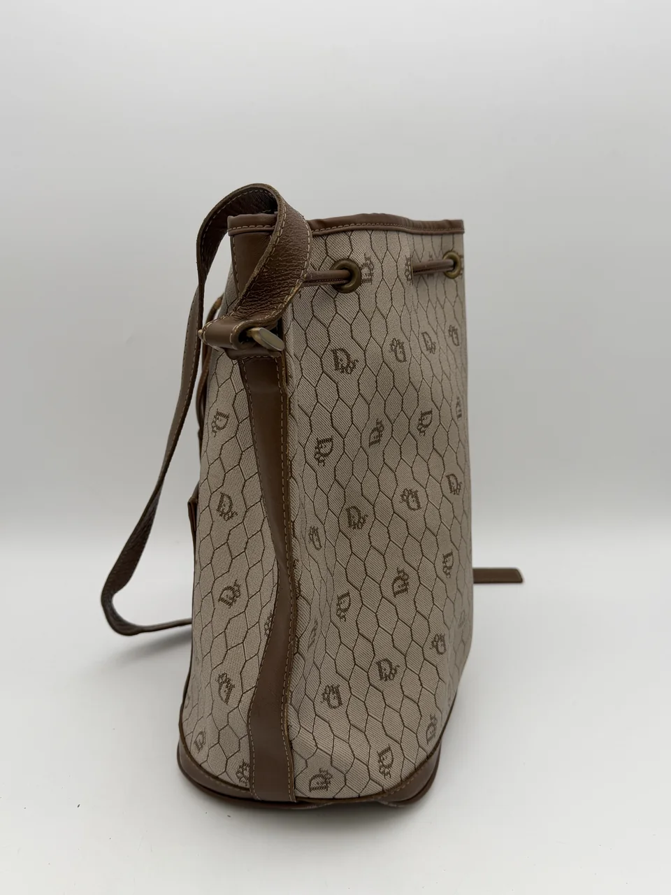 DIOR HONEY COMB SHOULDER BAG hover