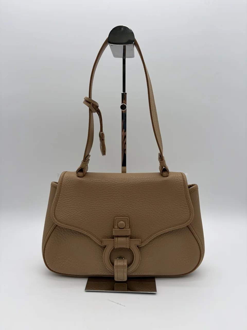 SALVATORE FERRAGAMO GANCINI SHOULDER BAG