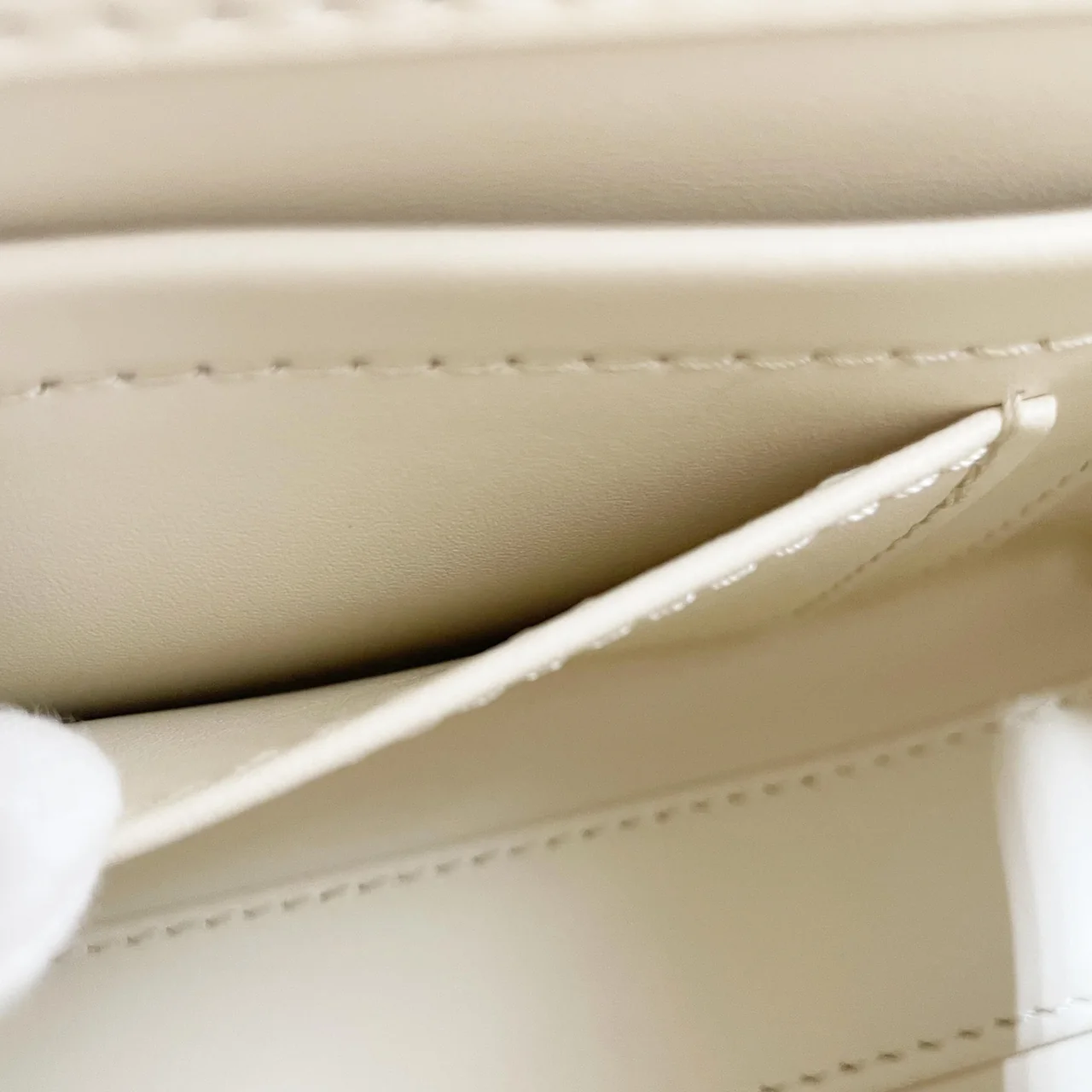 LV LAMB LEATHER GO-14 MALTAGE PM (VANILLA) view 12