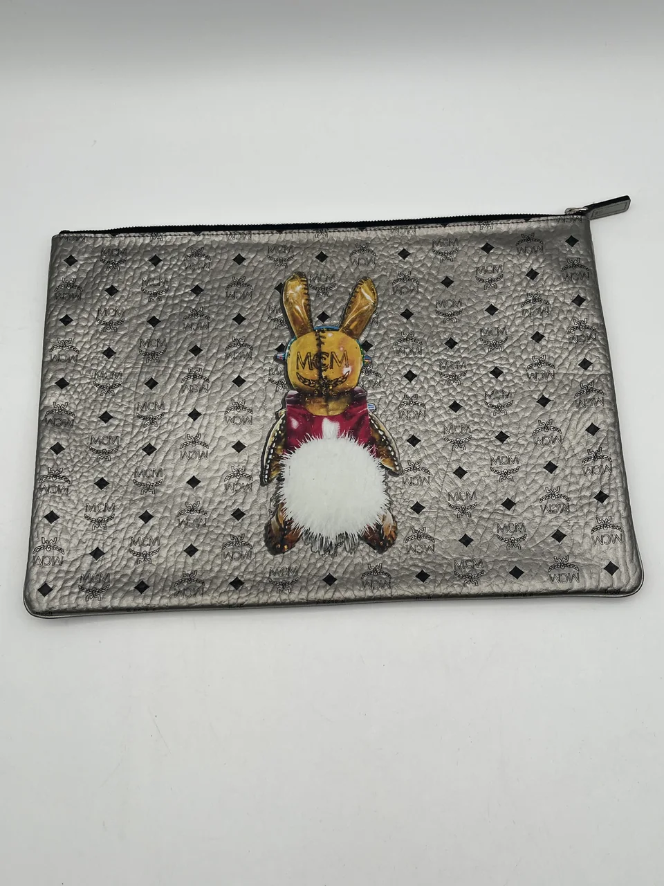 MCM VICETOS BUNNY CLUTCH hover