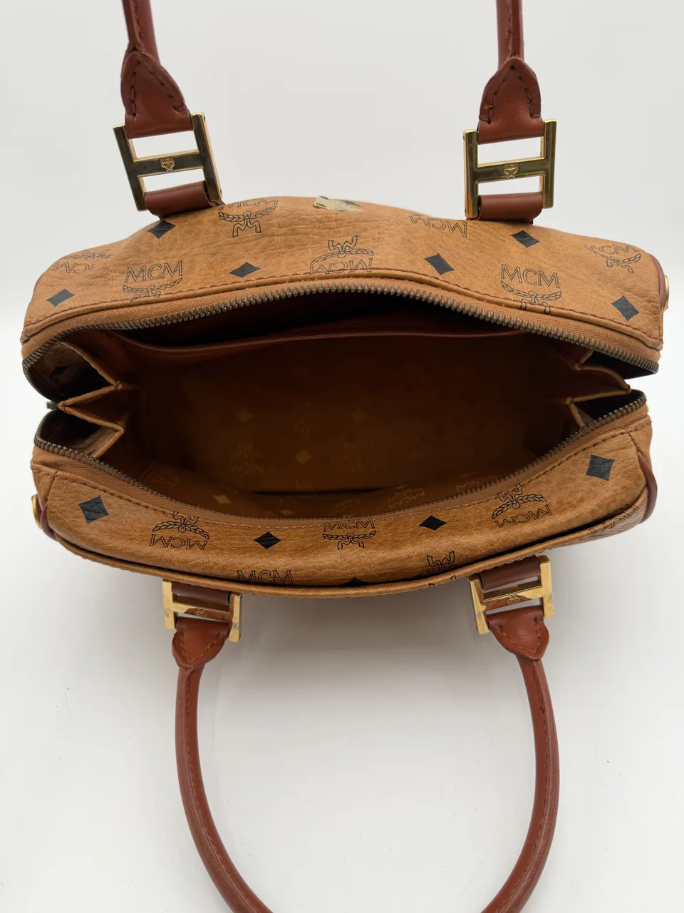 MCM VICETOS TWO-WAY BOSTON BAG hover