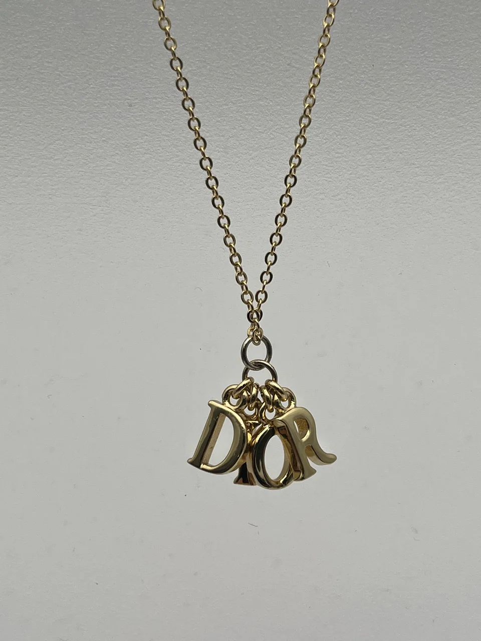 DIOR NECKLACE