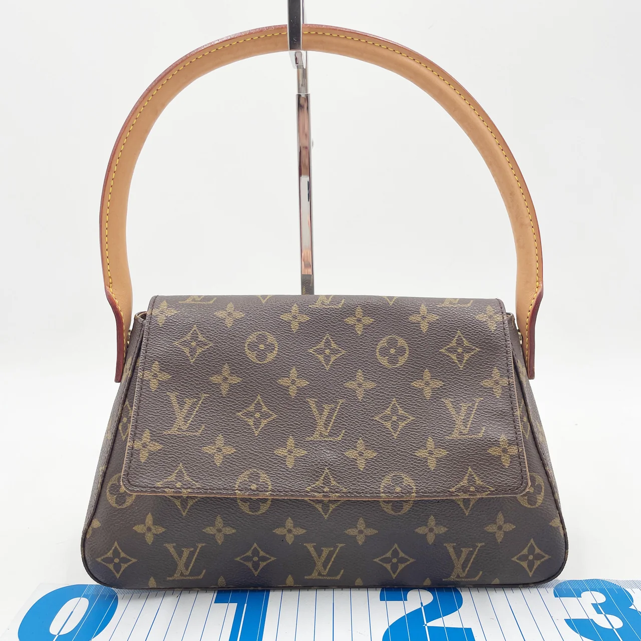 LV MONOGRAM MINI LOOPING