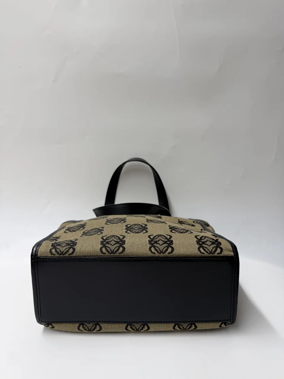 LOEWE ANAGRAM HANDBAG view 6