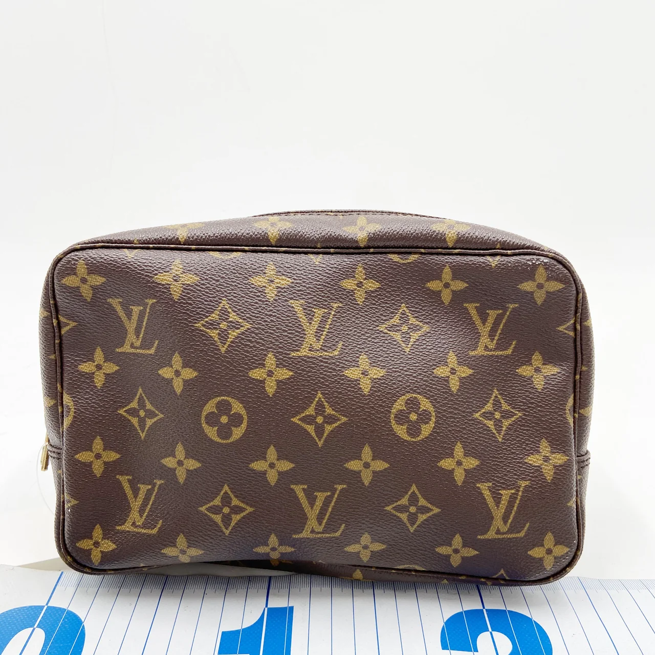 LV MONOGRAM TROUSSE TOILETTE 23