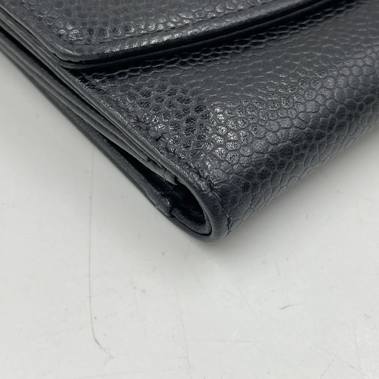 CHANEL CAVIAR BIFOLD WALLET (5 SERIAL CODE) view 4