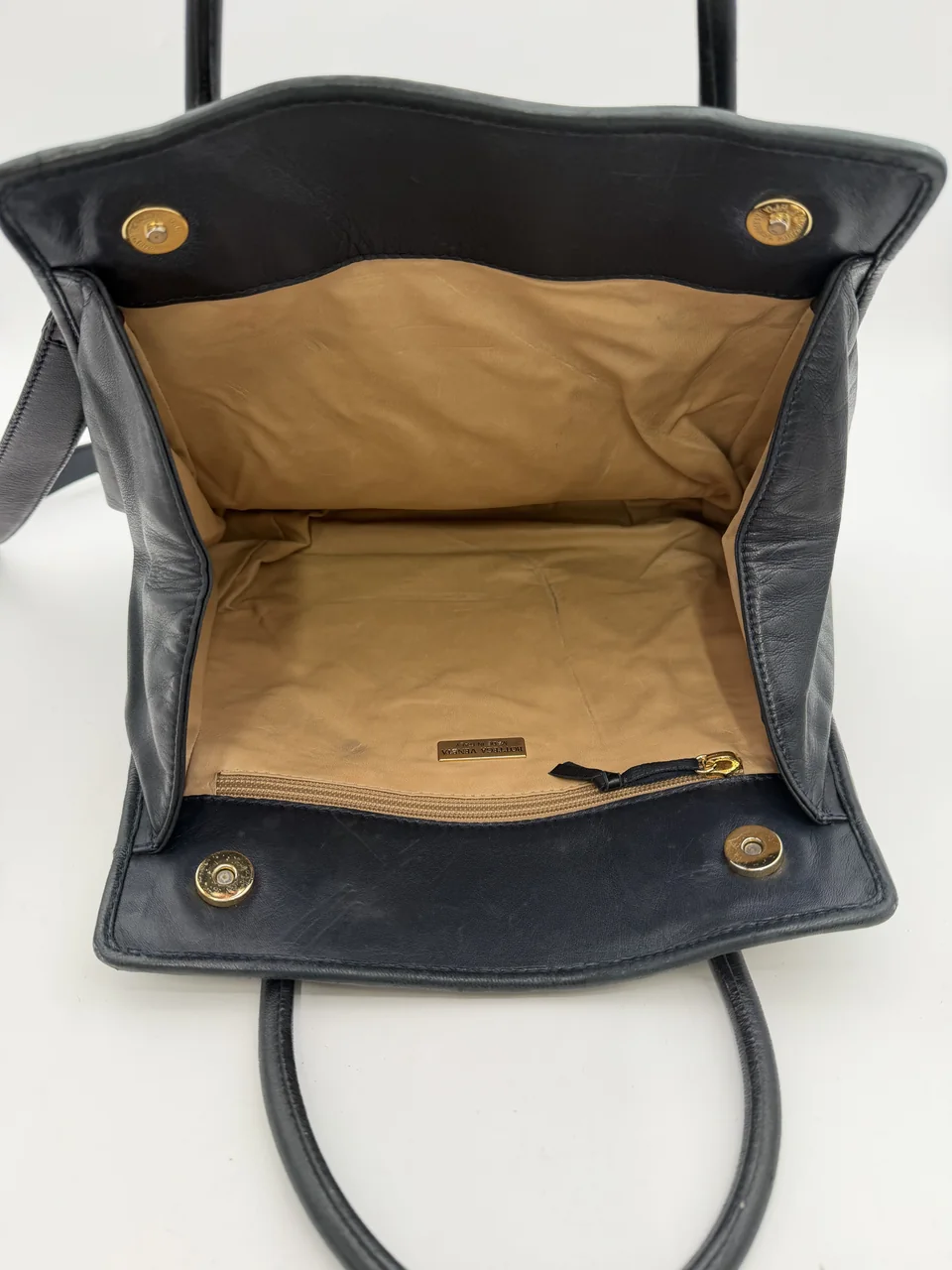 BOTTEGA VENETA SHOULDER BAG hover