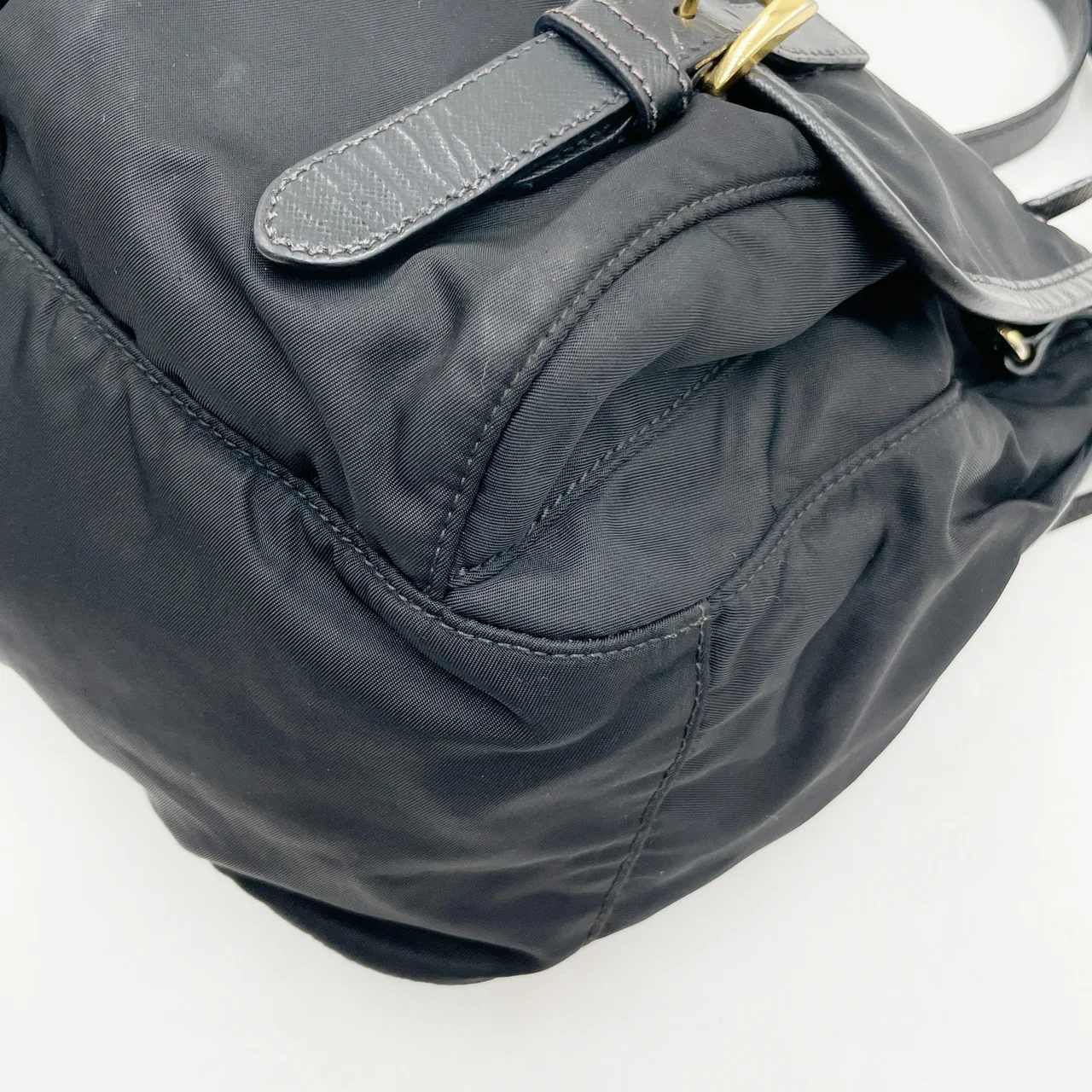 PRADA NYLON SHOULDER BAG (BLACK) view 4