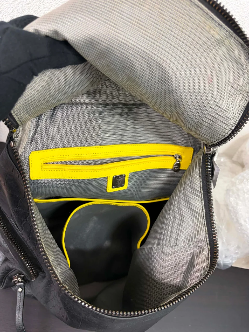 MCM BACKPACK (BLACK) view 11