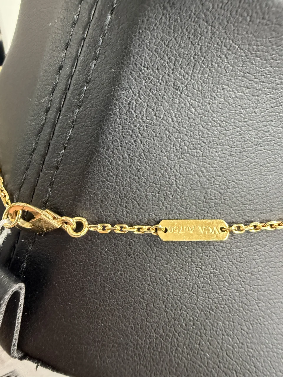 AU750 VCA VINTAGE ALHAMBRA NECKLACE 5.4G view 3