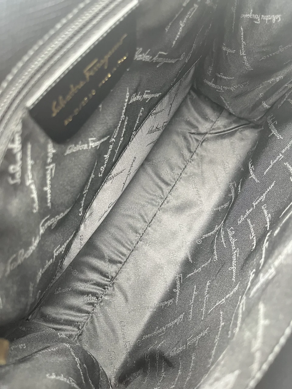 SALVATORE FERRAGAMO VARA TOTE BAG view 10