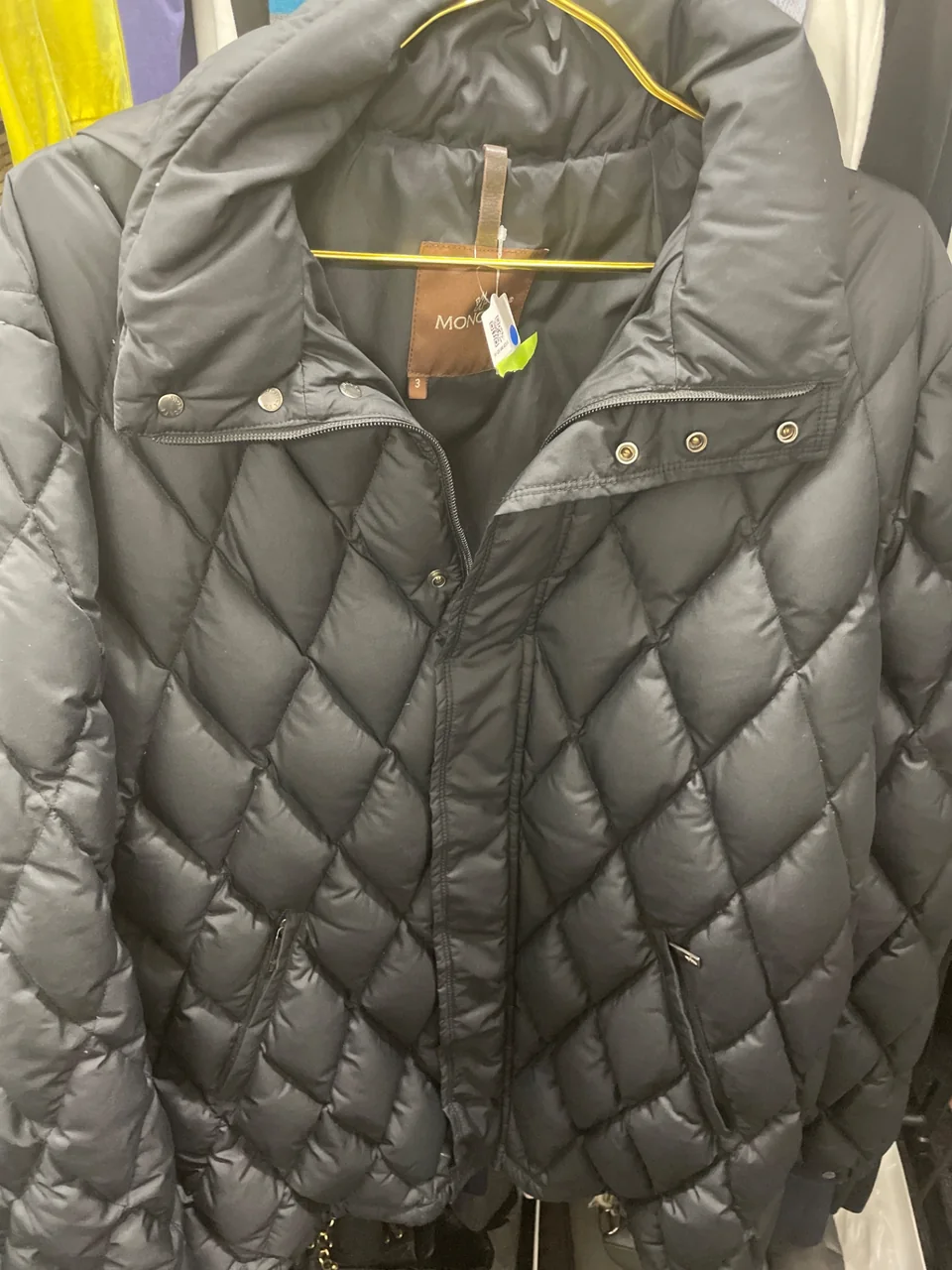 AY-28 620-3 MONCLER DOWN JACKET