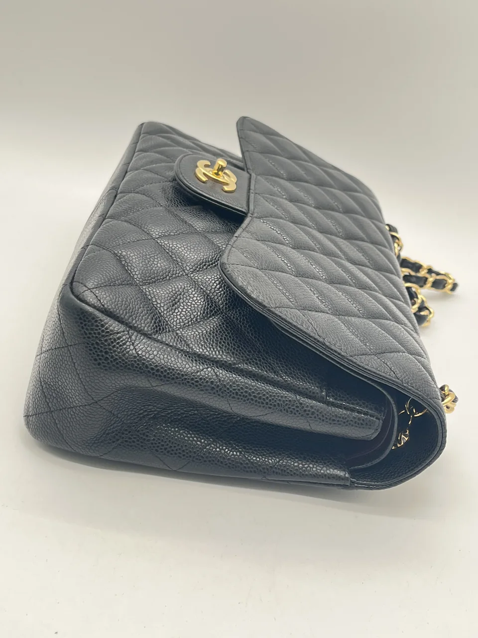 CHANEL CAVIAR DECA MATELASSE 30 (19 SERIAL CODE) view 3