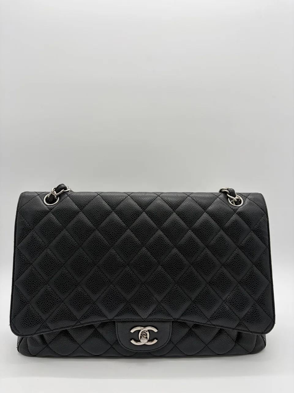 CHANEL CAVIAR MAXI DECA MATELASSE (13 SERIAL CODE) hover