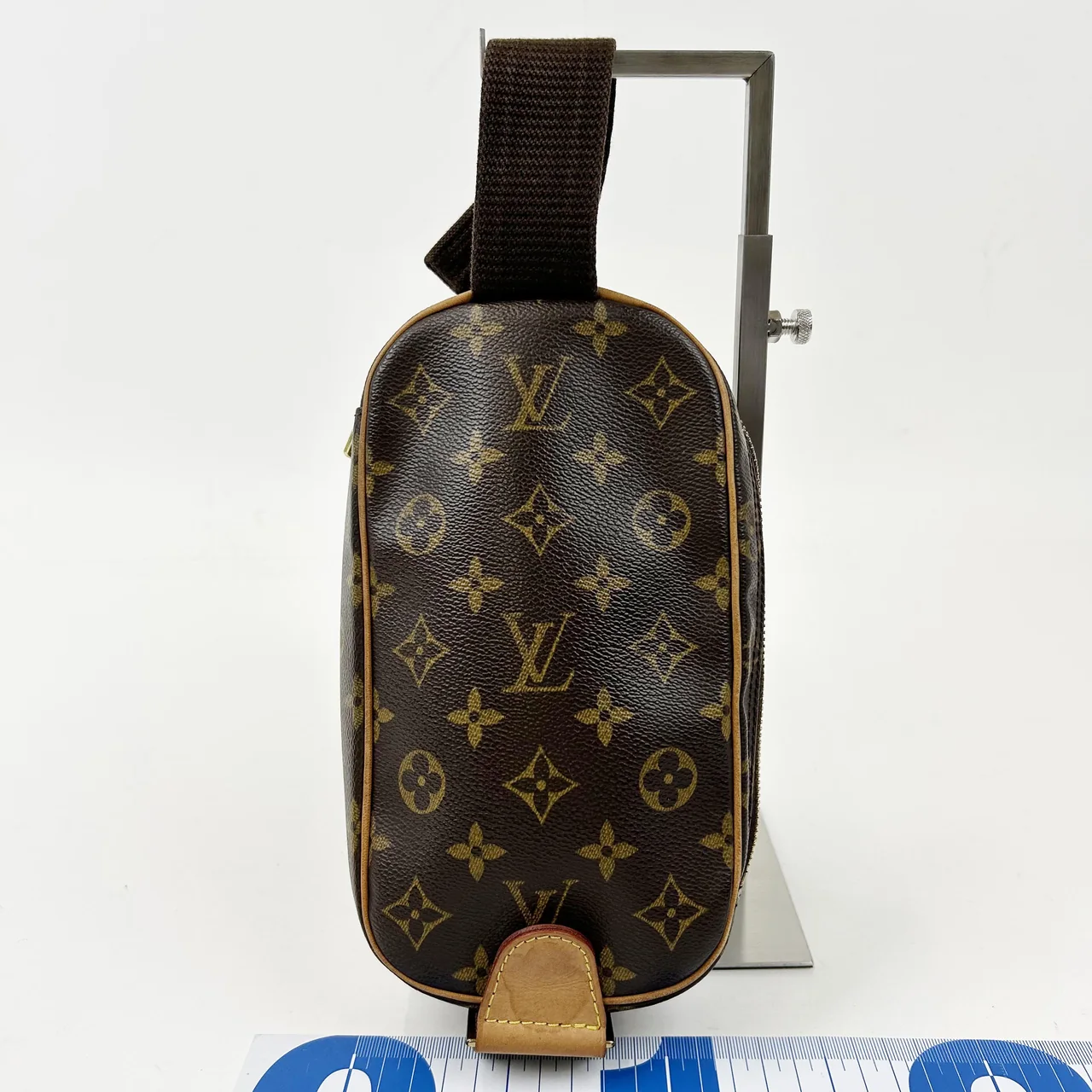 LV MONOGRAM GANGE hover