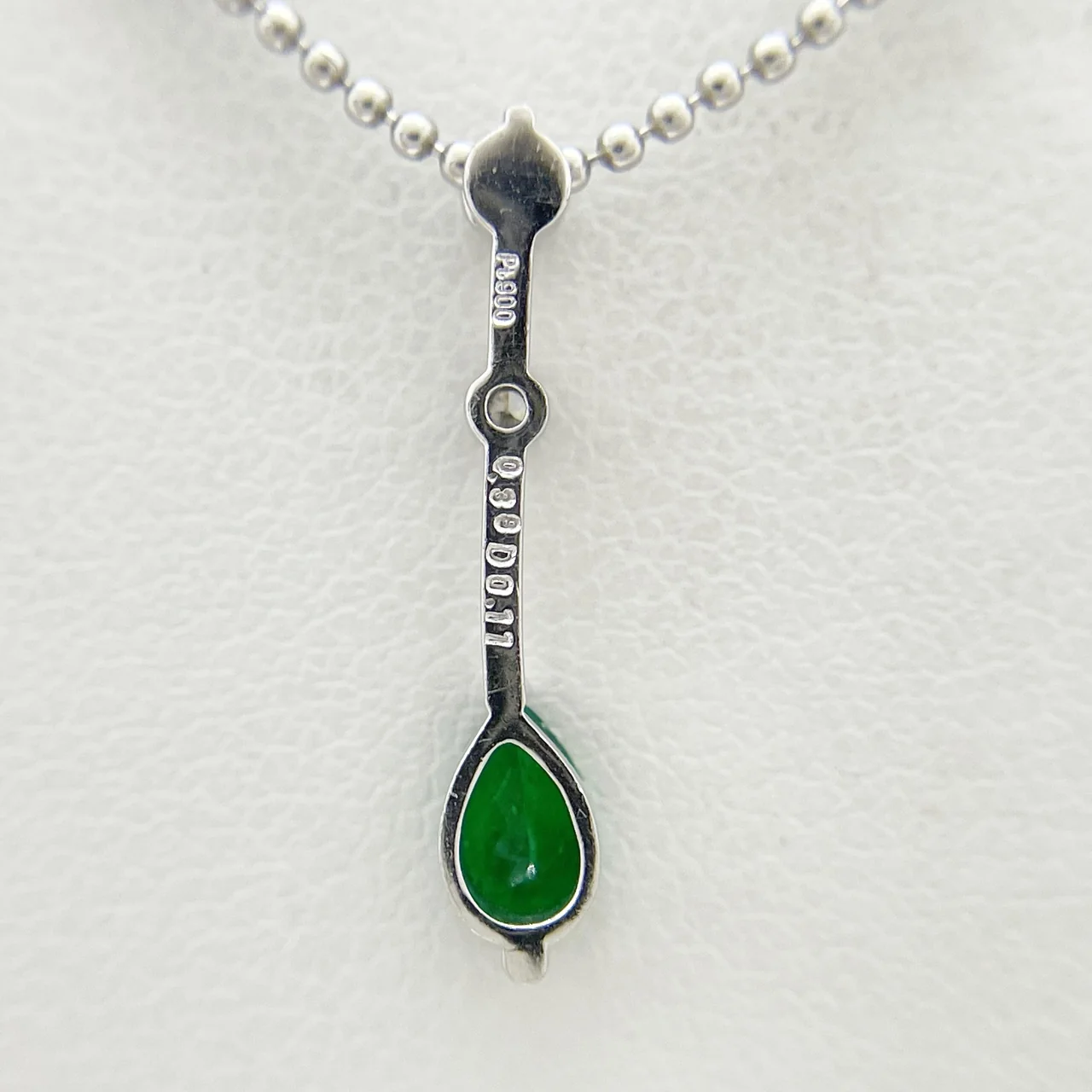 PT900/PT850 EMERALD NECKLACE E0.39CT FD0.11CT 4.7G view 3