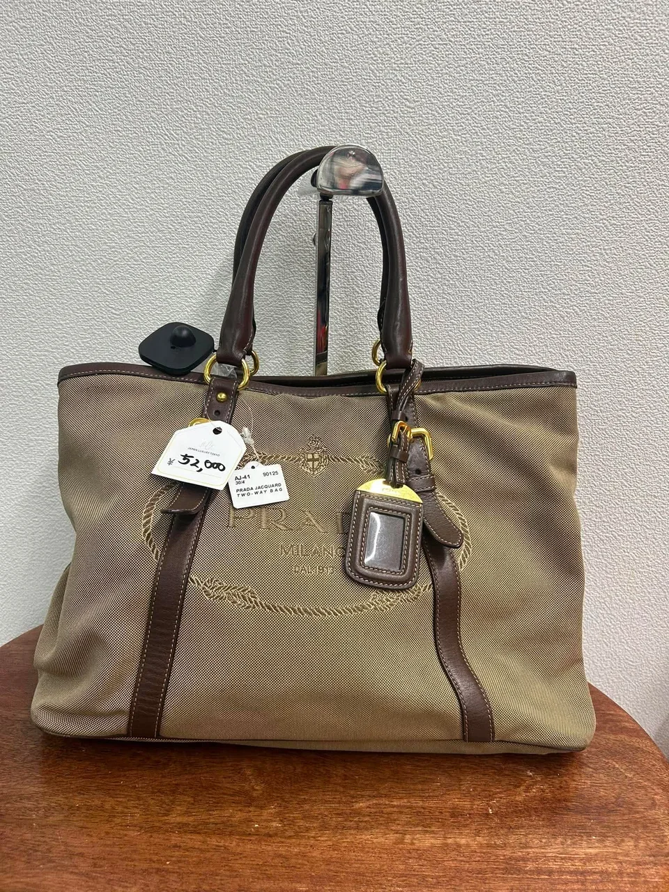 AJ-41 2025-04-30T00:00:00.000Z PRADA JACQUARD TWO-WAY BAG
