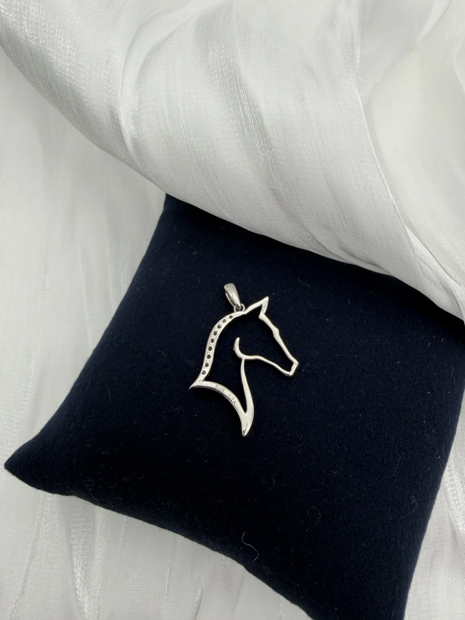 PT900 HORSE PENDANT FD0.09CT 2.4G hover