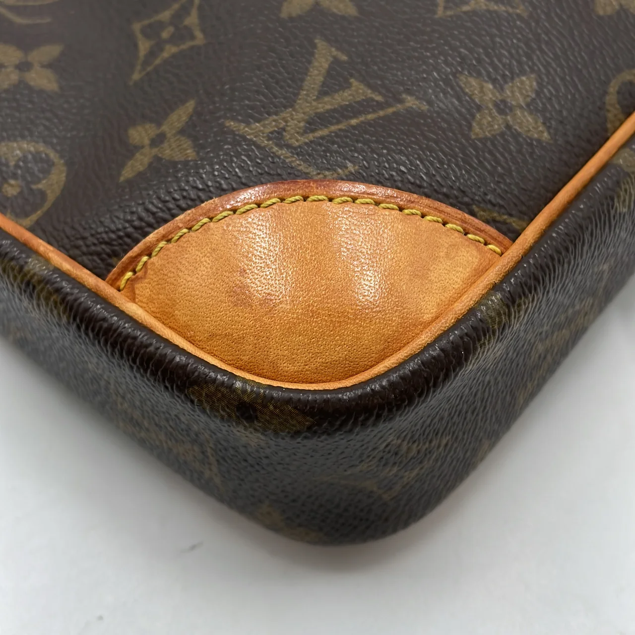 LV MONOGRAM DANUBE view 7