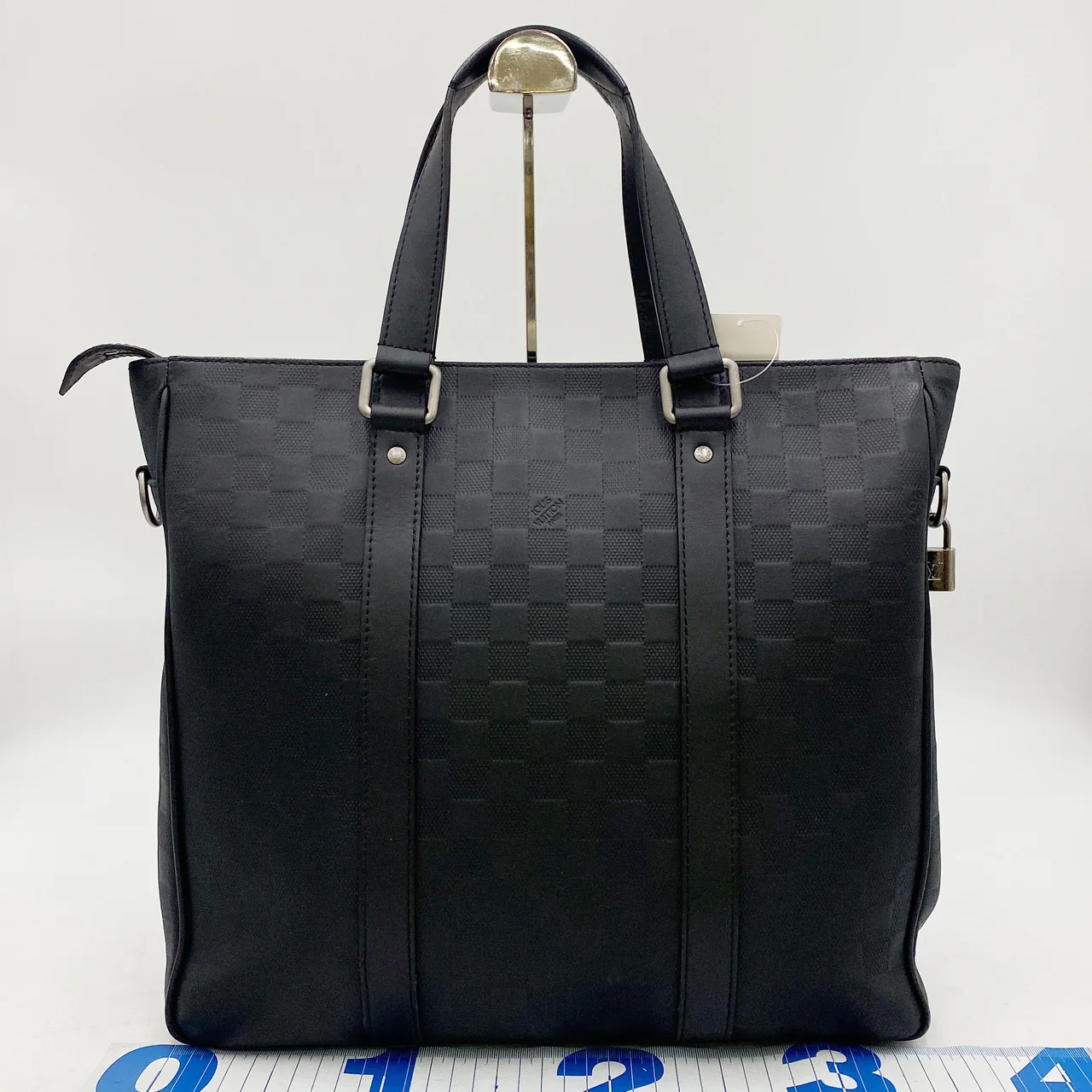 LV DAMIER INFINI TADAO PM hover