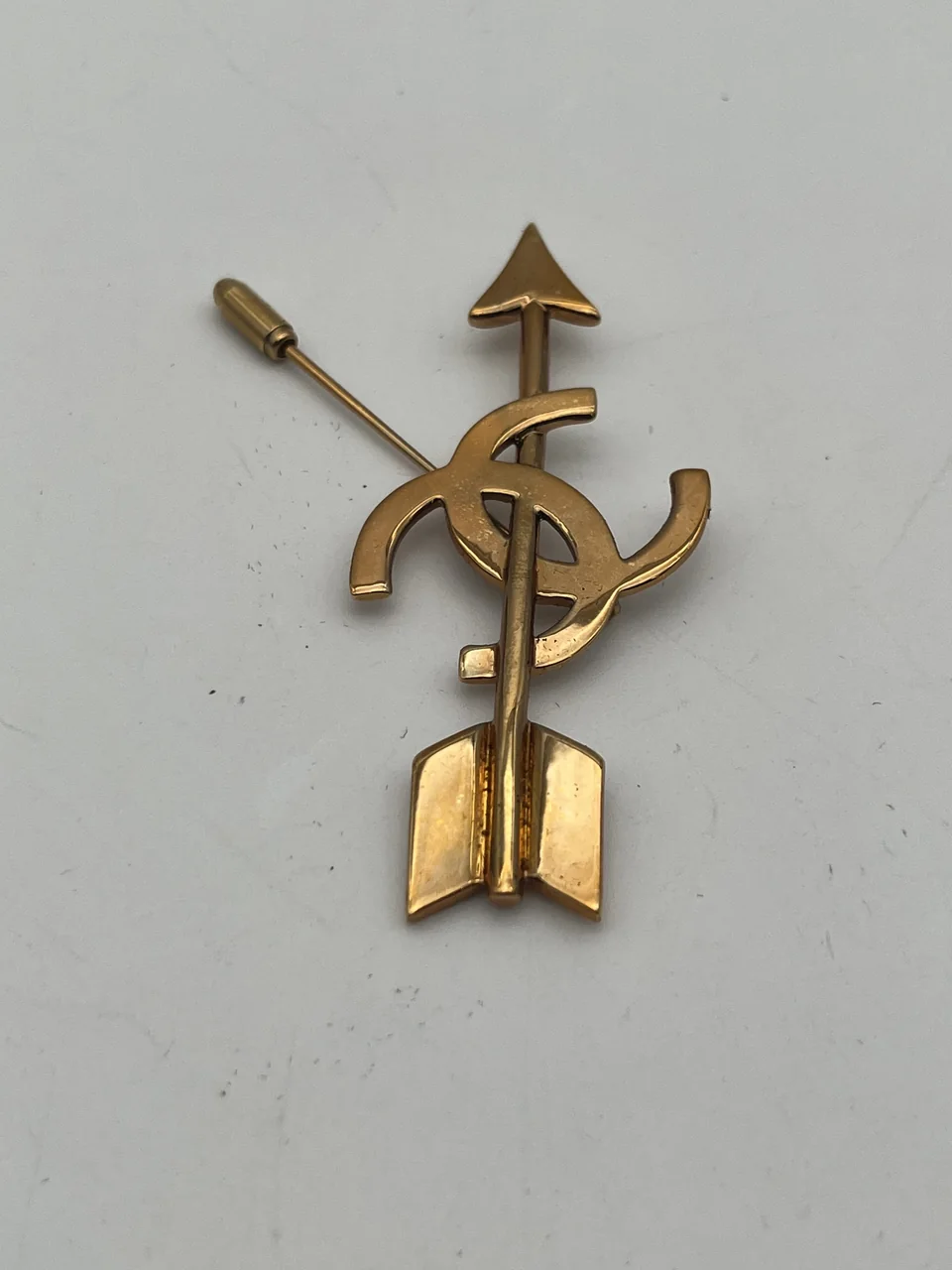 CHANEL COCO MARK ARROW BROOCH