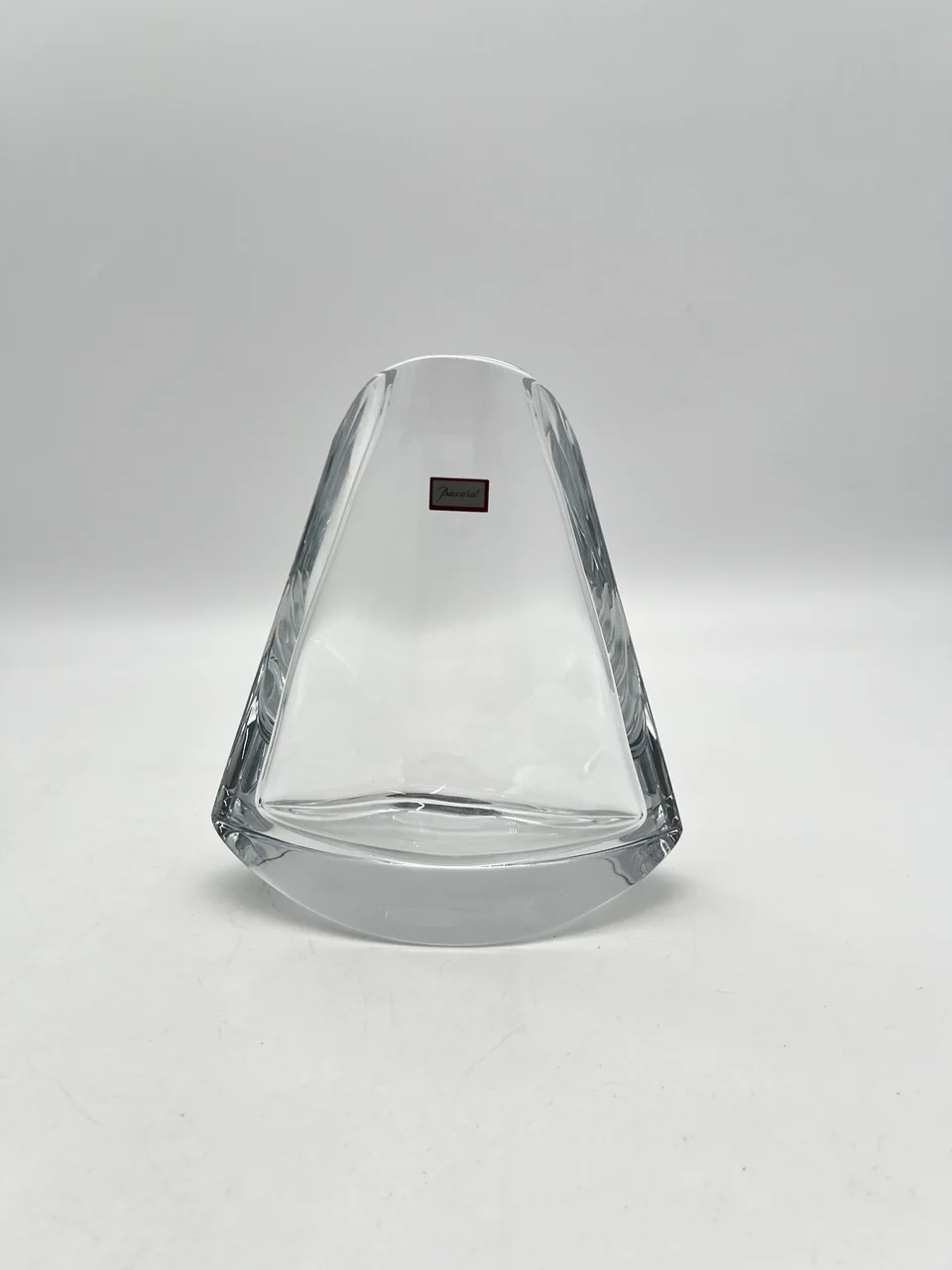 BACCARAT VASE hover