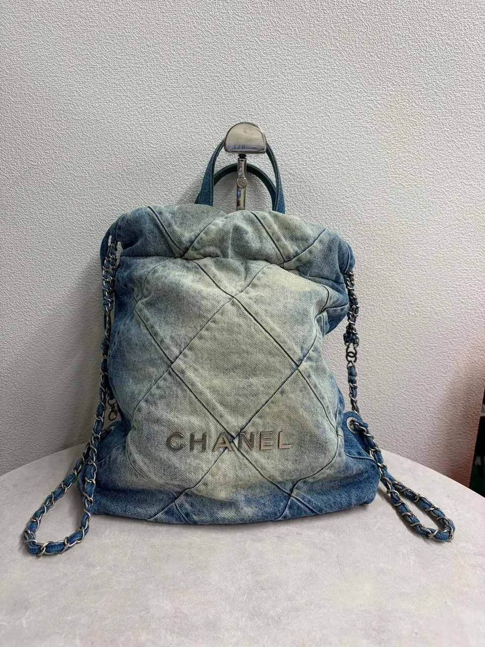 CHANEL 22 KNAPSACK view 9