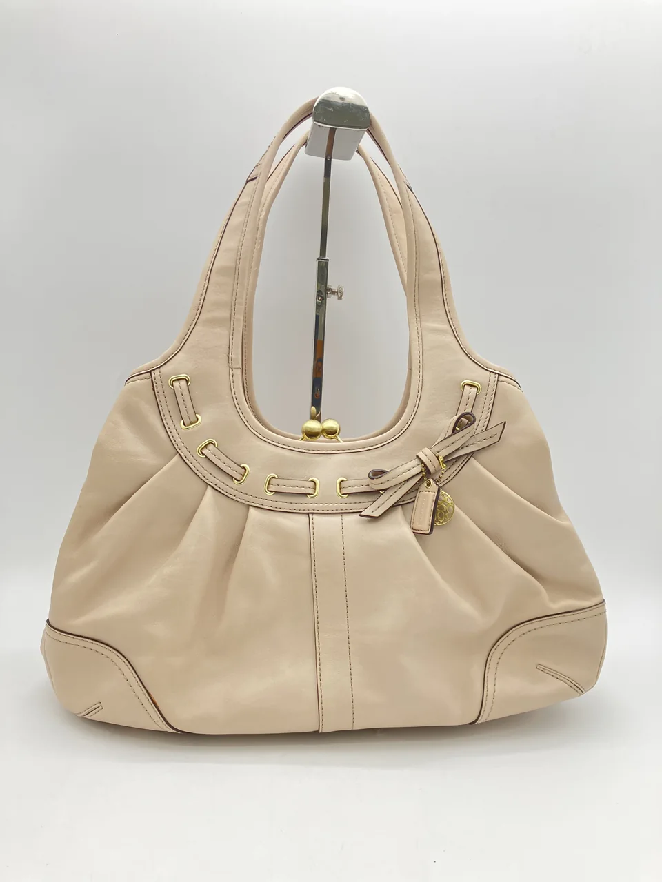 COACH HANDBAG hover