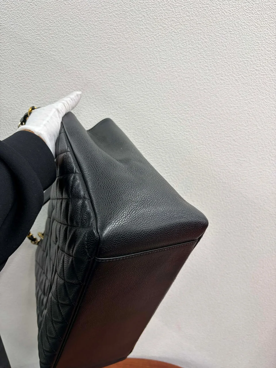 CHANEL CAVIAR GST view 9