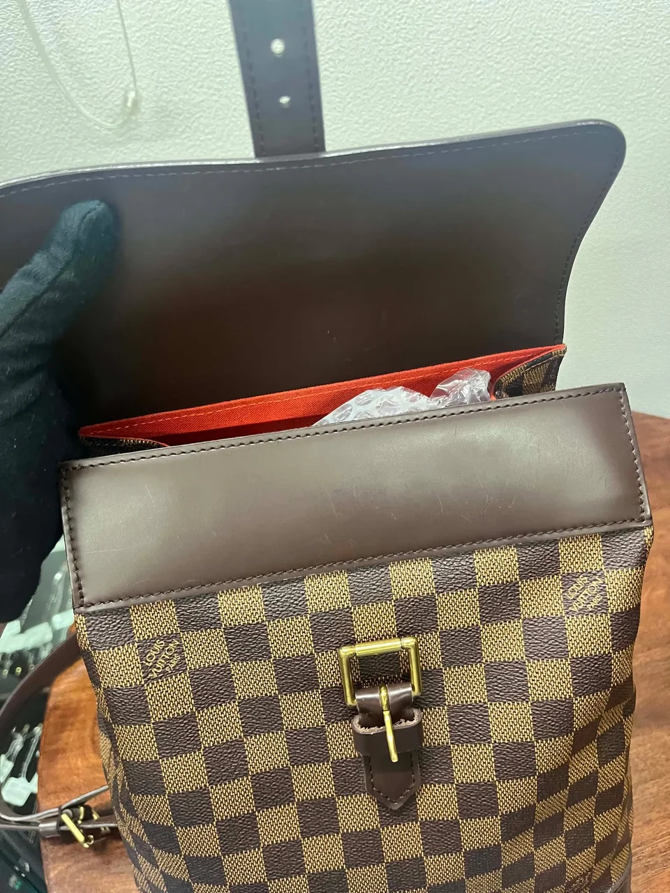 LV DAMIER SOHO view 3