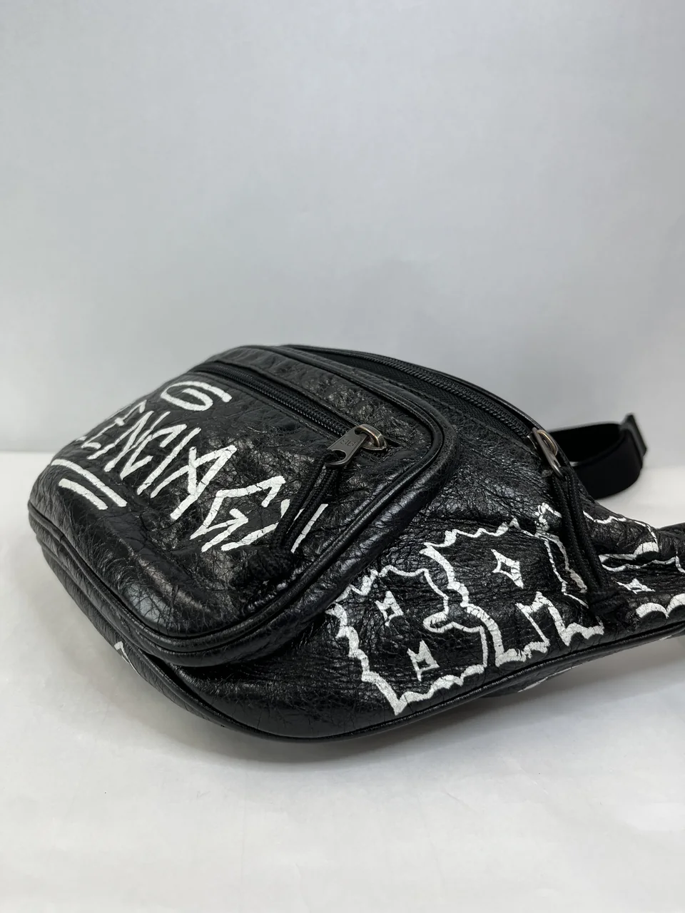 BALENCIAGA WAIST BAG view 3