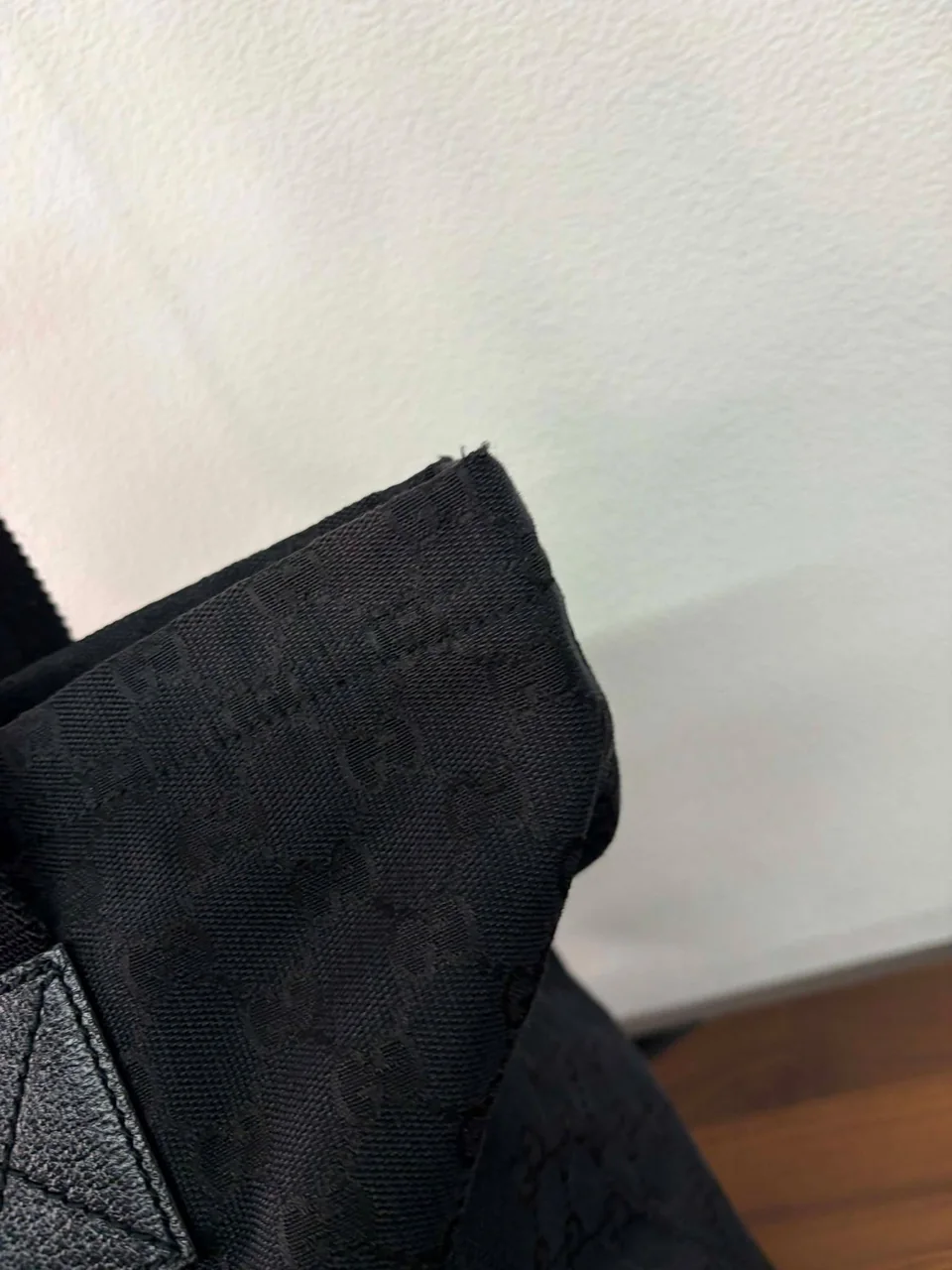 AJ-46 518/10 GUCCI GG CANVAS TOTE BAG view 6