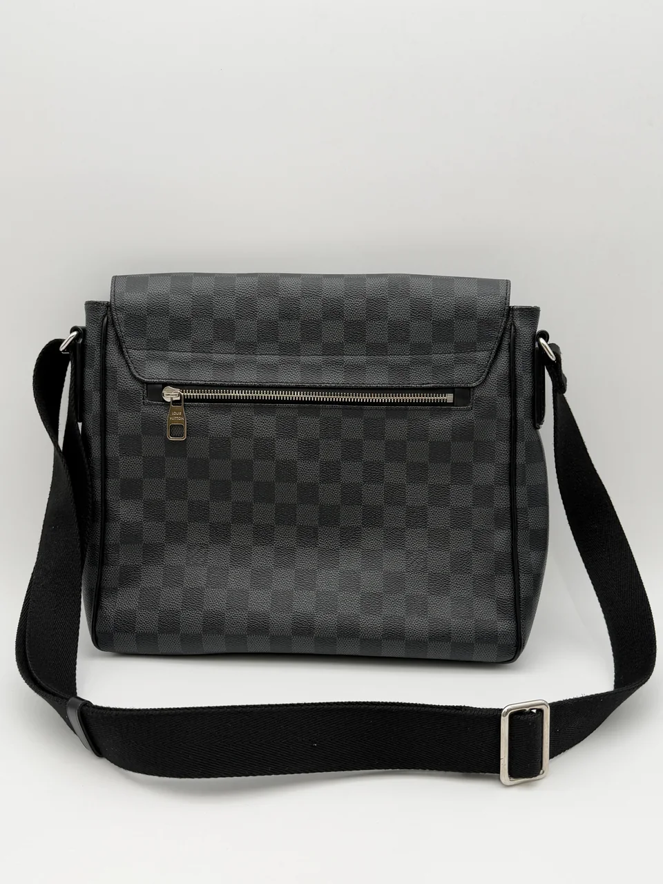 LV DAMIER GRAPHITE DISTRICT PM hover