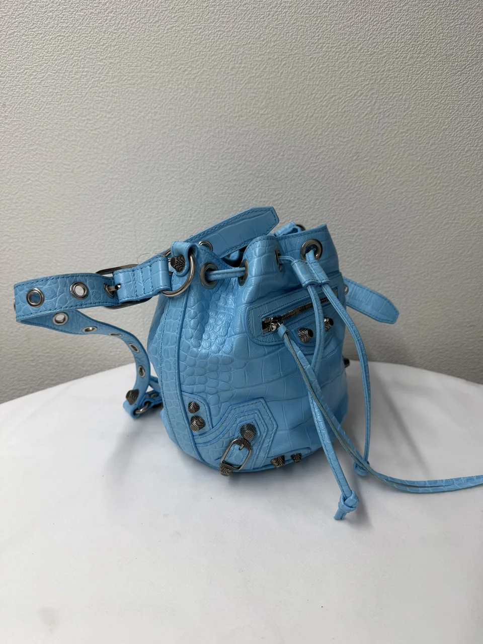 BALENCIAGA LE CAGOLE view 3