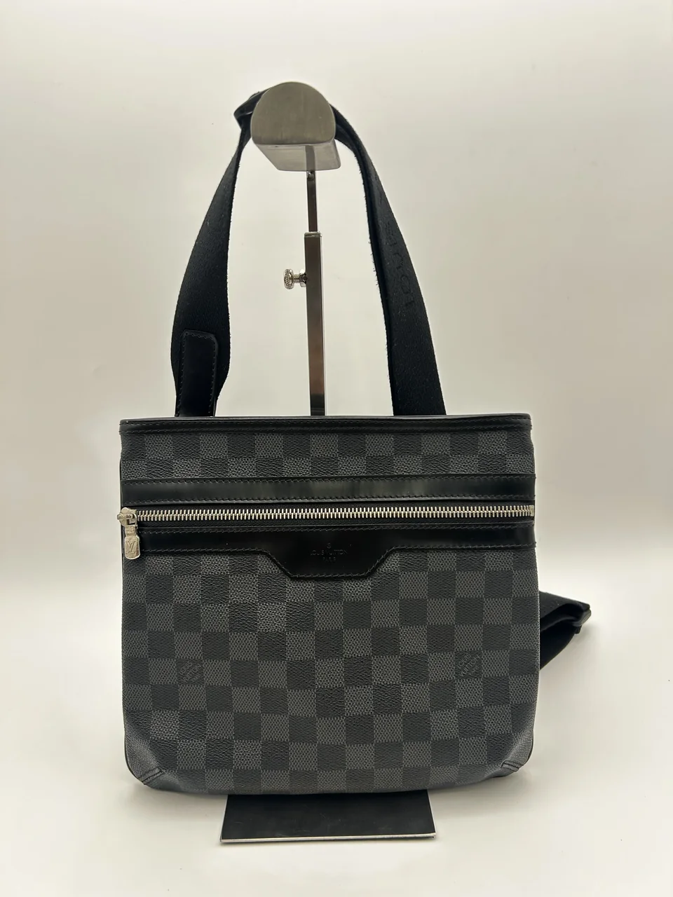 LV GRAPHITE THOMAS