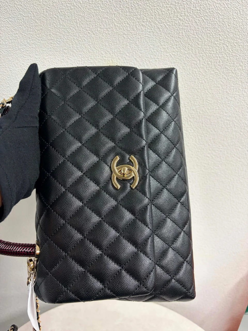 CHANEL CAVIAR TWO-WAY BAG (30 SERIAL CODE) view 13