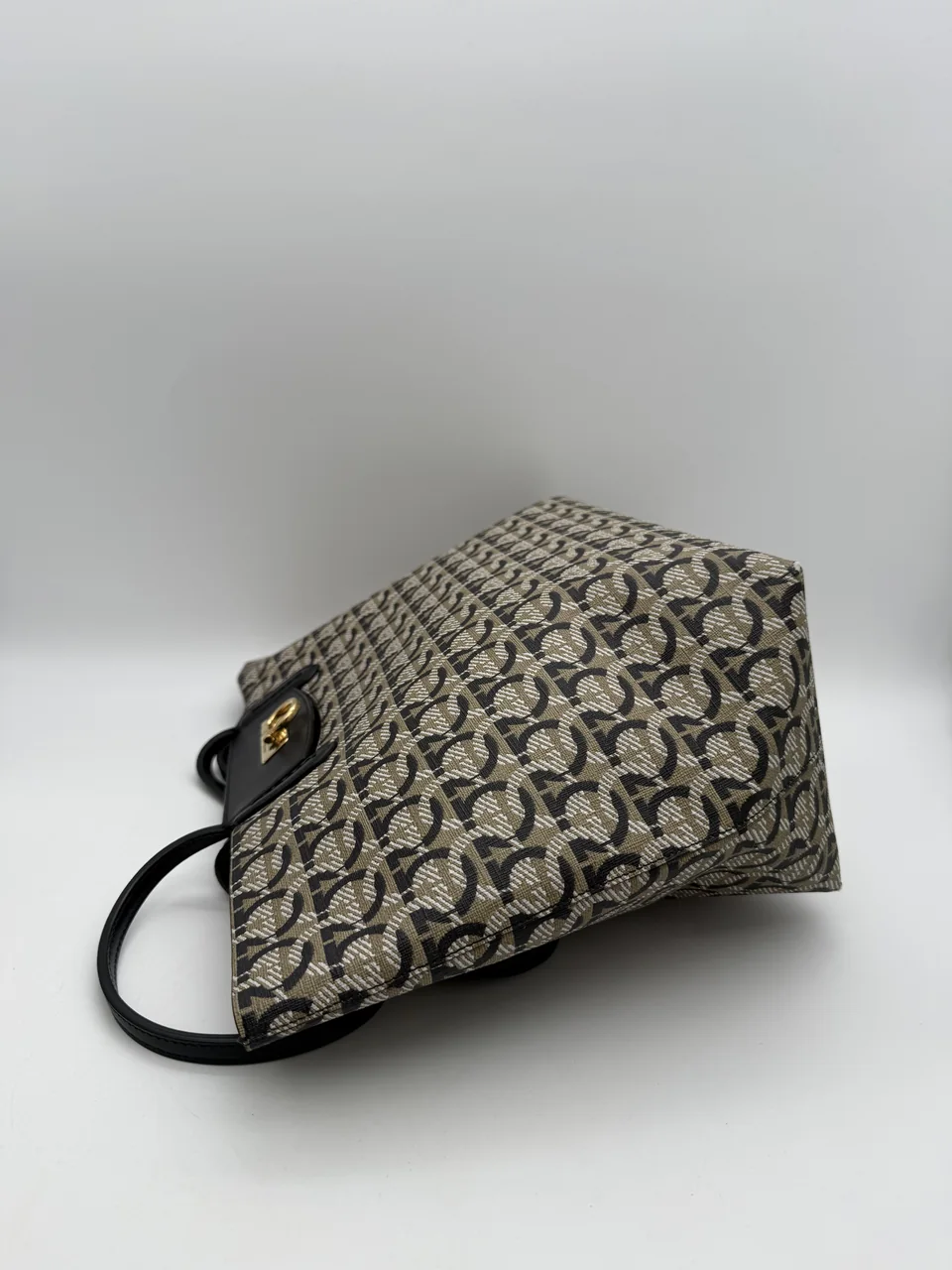 SALVATORE FERRAGAMO TOTE BAG view 6