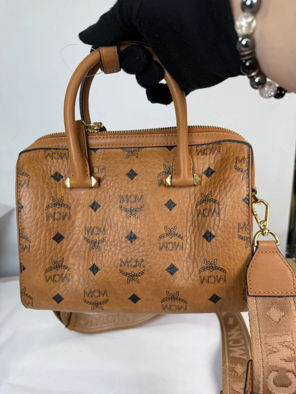 MCM VICETOS HANDBAG (BROWN) hover