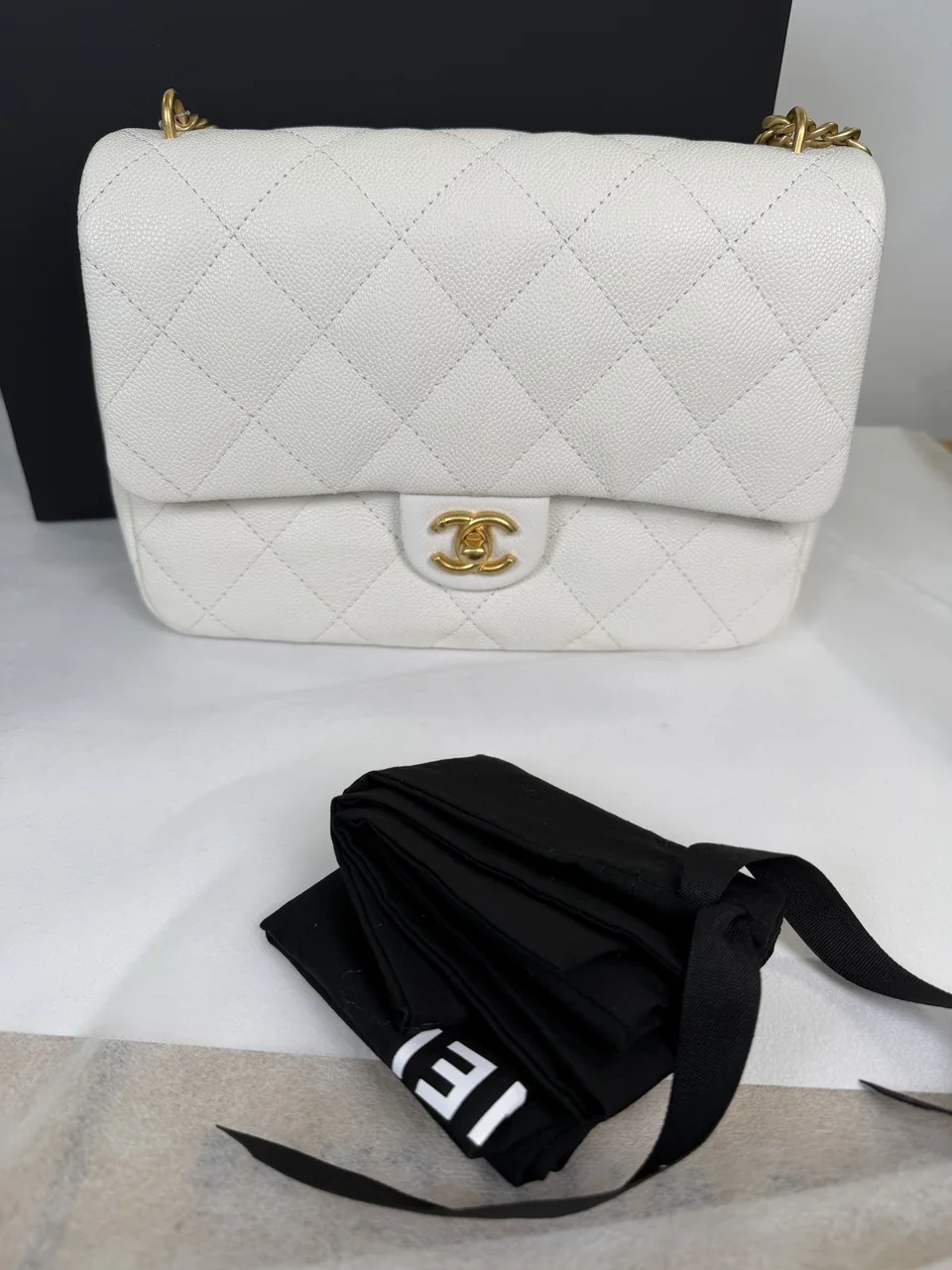 CHANEL CAVIAR MATELASSE CHAIN SHOULDER BAG (WHITE) hover