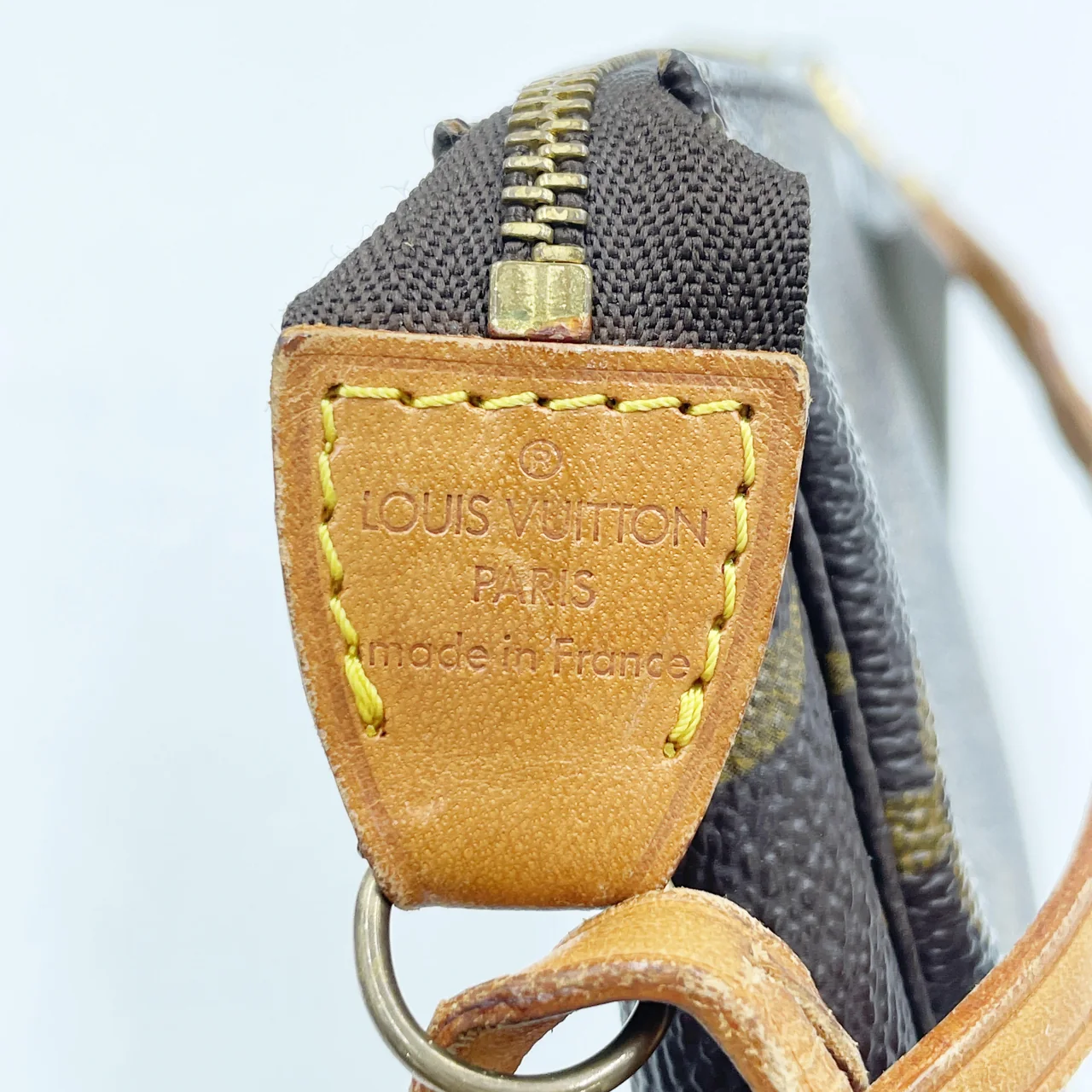 LV MONOGRAM POCHETTE ACCESOIRE view 11