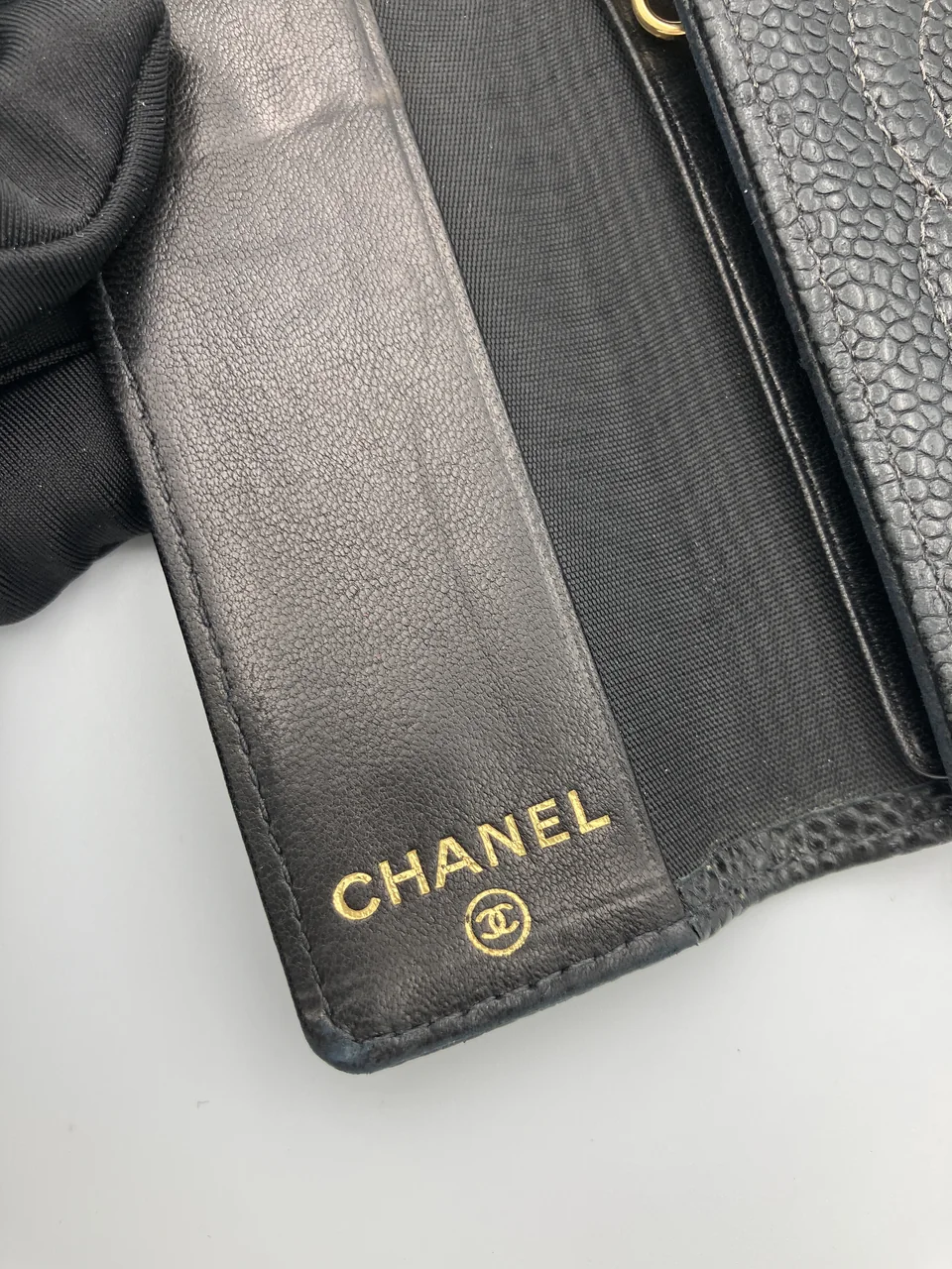 CHANEL CAVIAR COCO MARK KEY CASE view 9
